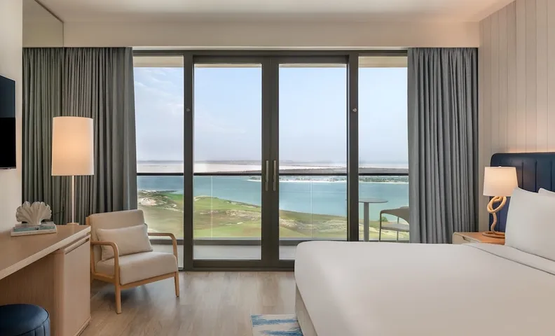 크라운 플라자 아부다비 야스 아일랜드 바이 IHG