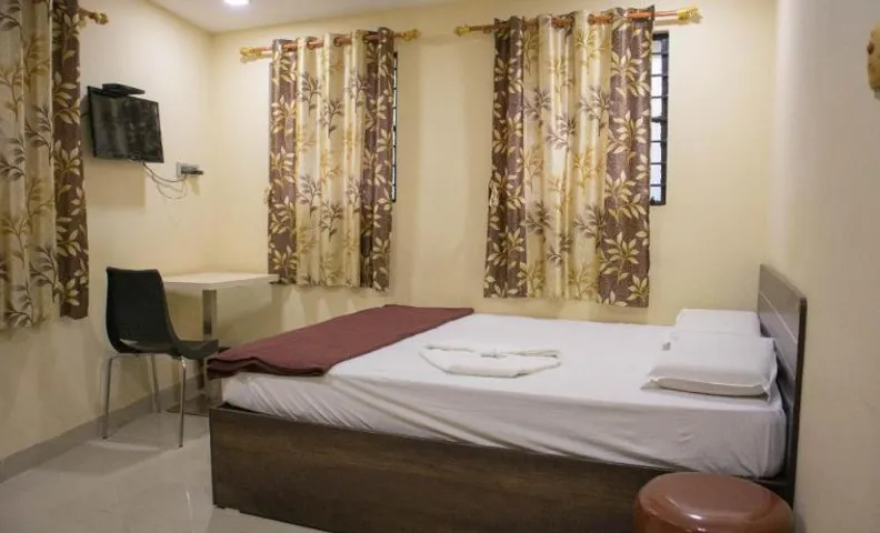 Shri Vasant Lodge