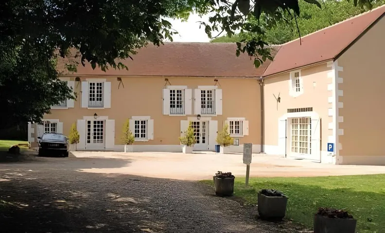 Logis Hotel Restaurant Le Moulin de la Coudre