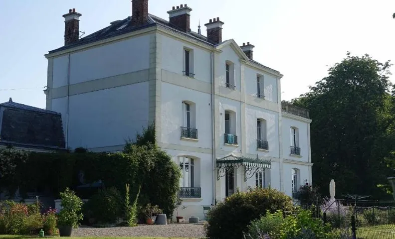 Manoir Le Parc near Paris & Disneyland