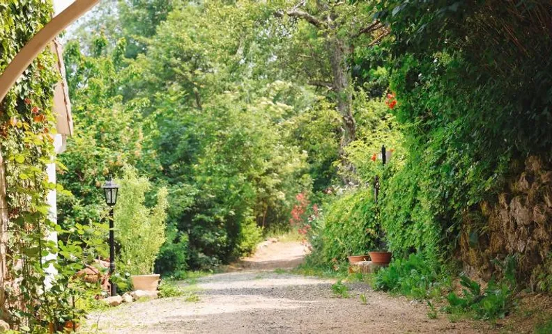 Les Grangeonnes, gîtes nature, piscine, bain nordique, sauna pour accueil familiale ou de groupe