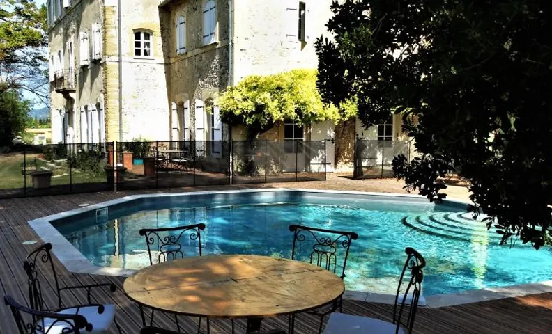 Château MontPlaisir charming b&b in Provence