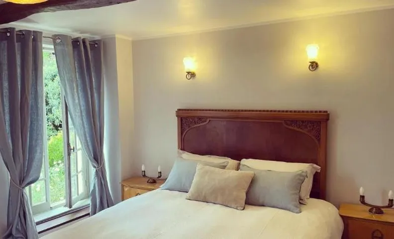 EVERGREEN GuestHouse