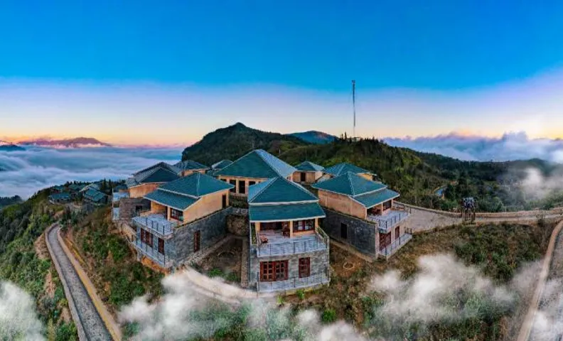 Cloud Paradise Resort