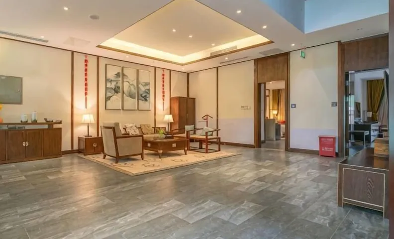 Gongga cliff Hot Spring Hotel