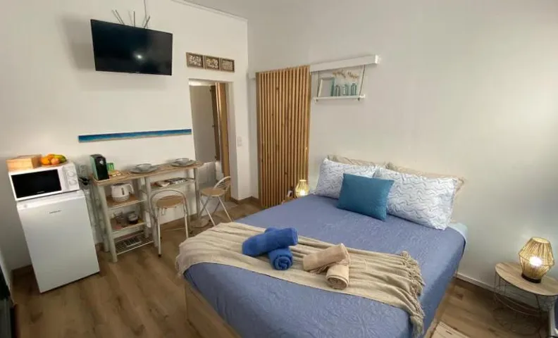 Beach Vibes Room
