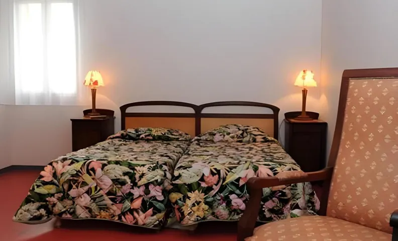 LOGIS - Hotel & Restaurant le Grand Terre
