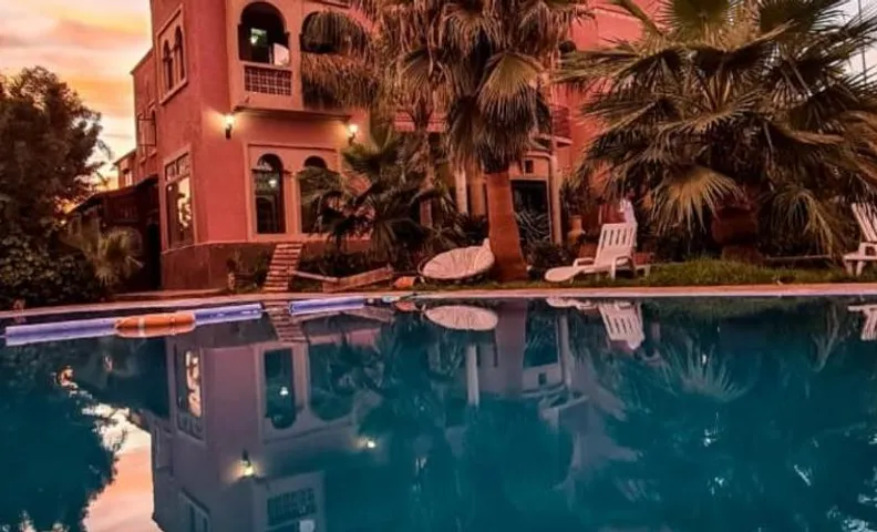Equi Palace & SPA Near Aeroport