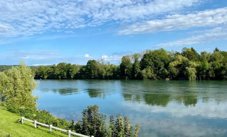 Bords de Seine et forêt proche de Paris et Fontainebleau
