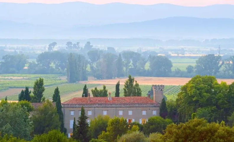 Chateau de la Motte - Entre Narbonne et le Canal du Midi