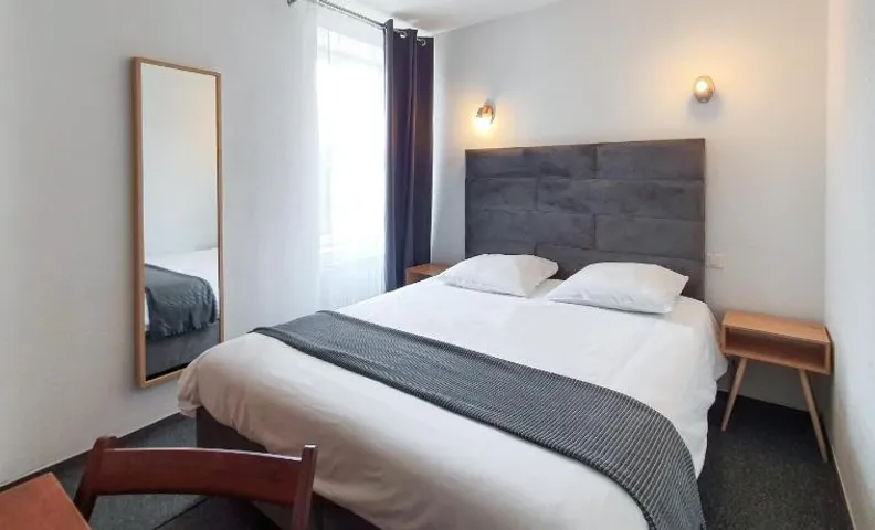 Hotel Les Tilleuls de Pareloup a Salles-Curan