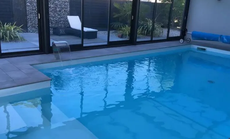 chambre d'hote dans villa avec piscine