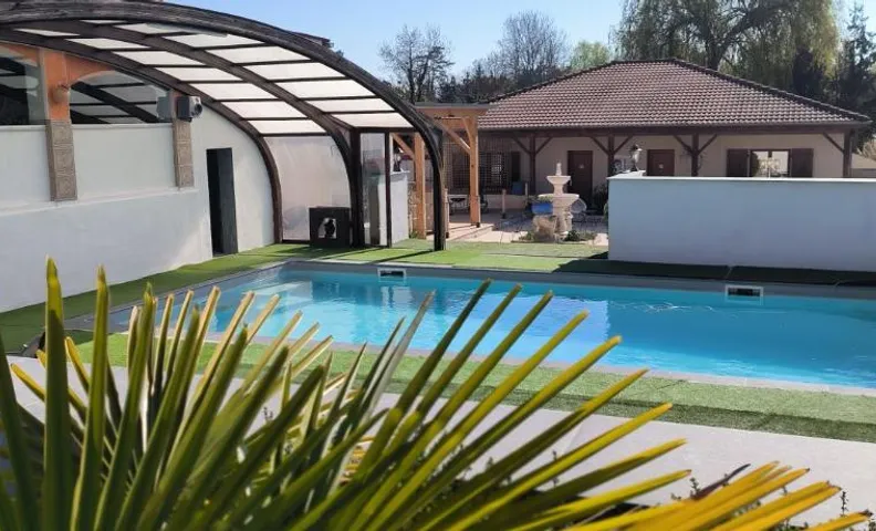 Logis Hotel -Spa-Restaurant Le Saint Antoine
