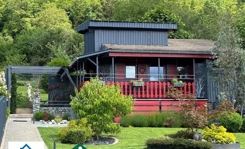 TiNY HOUSE LE CHALET LIT KING SIZE -TERRASSE - PETIT DÉJEUNER-CLIMATISATION -PARKING