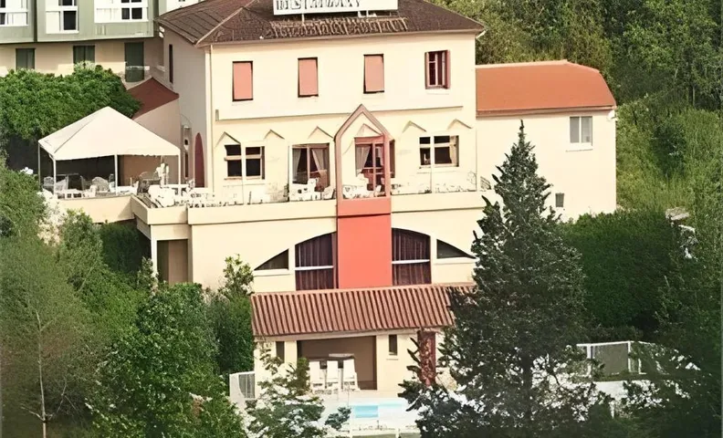 Logis Hotel Restaurant du Pont