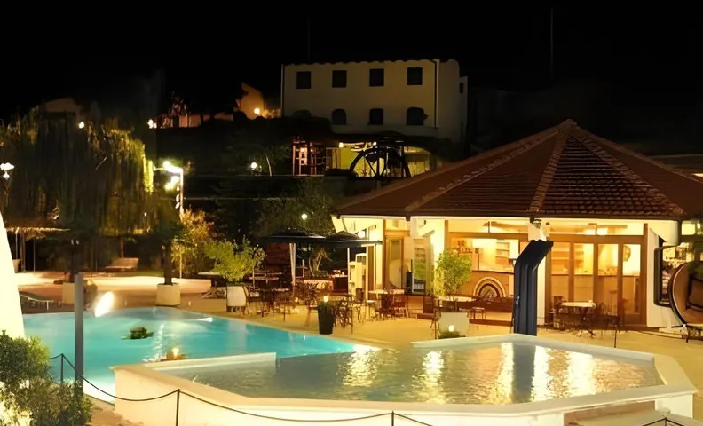 Hotel Lago Bin