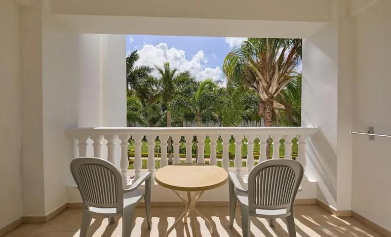 Bahia Principe Luxury Runaway Bay – All Inclusive - Adults only