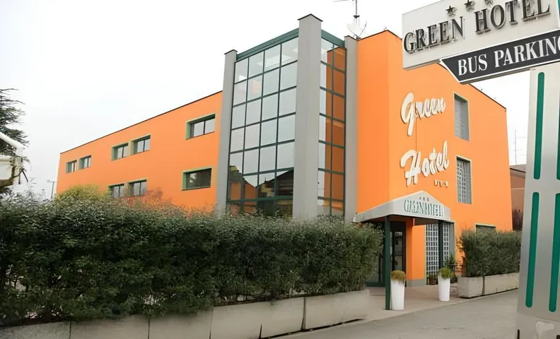 Green Hotel