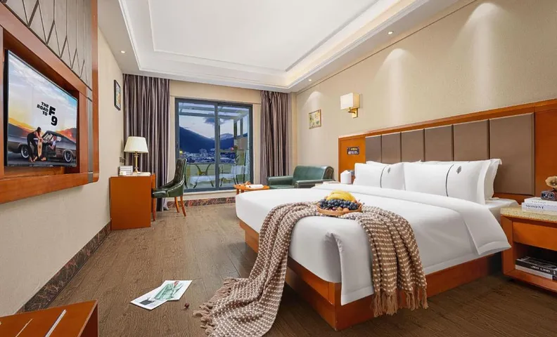 Yuexi Holiday Hotel