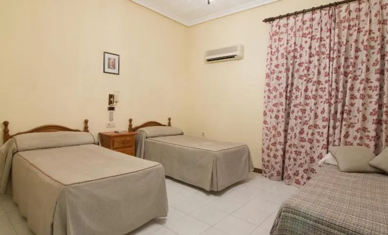 Hostal Santa Ana