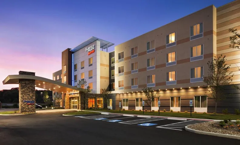 Fairfield by Marriott Inn & Suites Akron Fairlawn