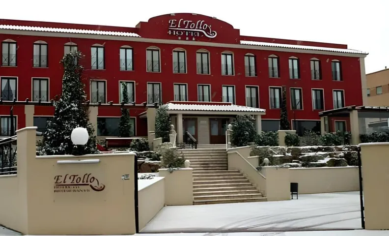 Hotel Restaurante El Tollo
