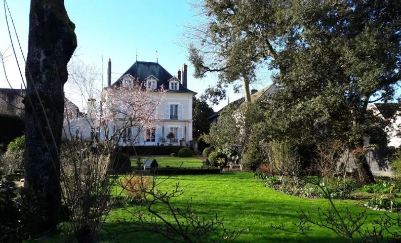 Demeure centre village