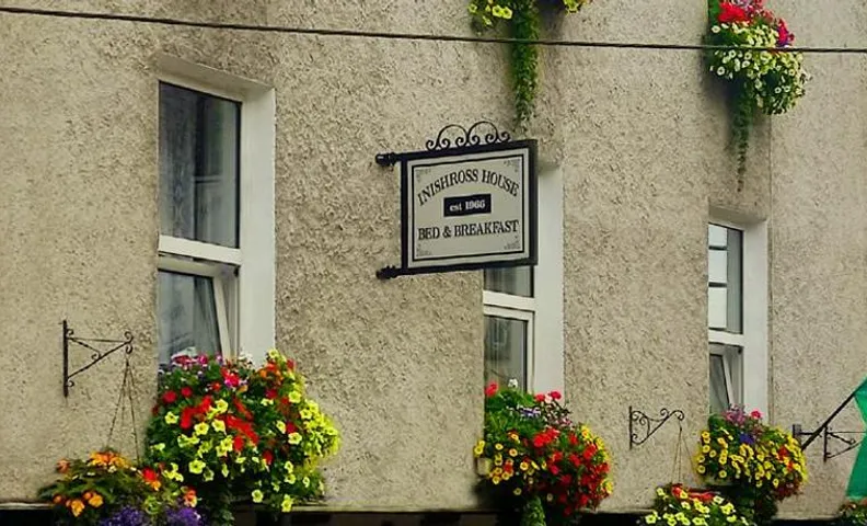 Inishross House