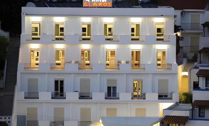 Glaros Hotel Apartment