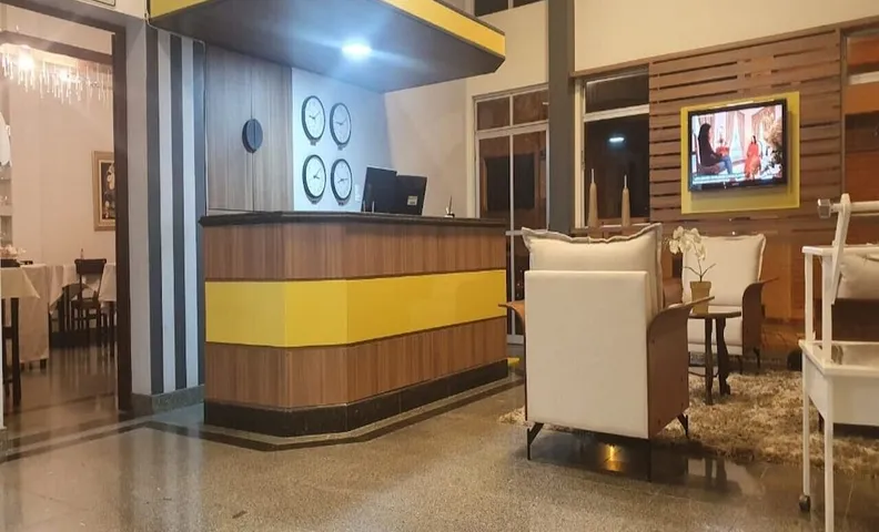 우바엔스 플라자 호텔