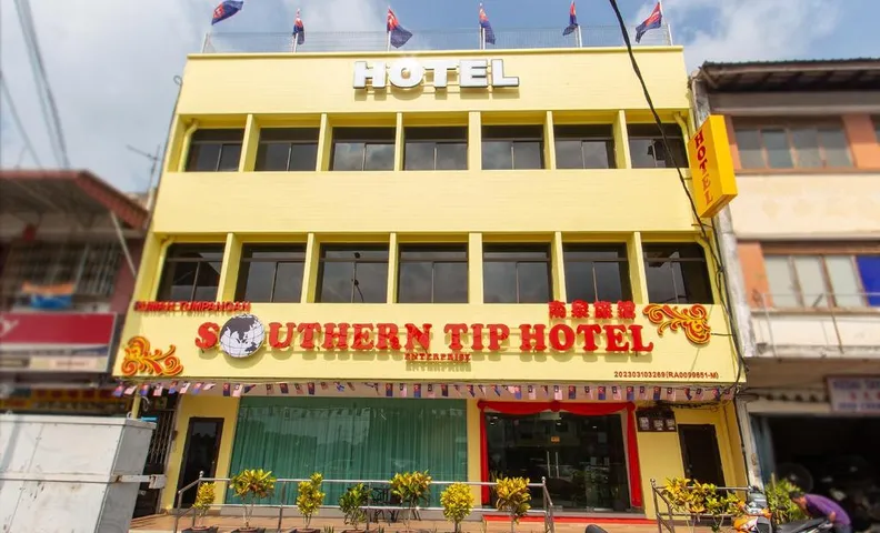 Southern Tip Hotel - City & 100m walk to McDonald's & FREE DOBI