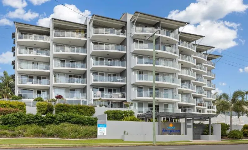 Tingeera Beachfront Apartments