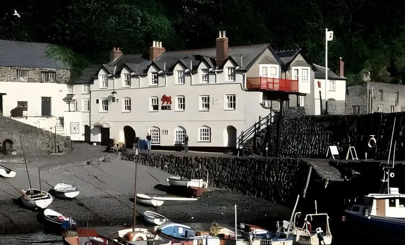 Red Lion Hotel