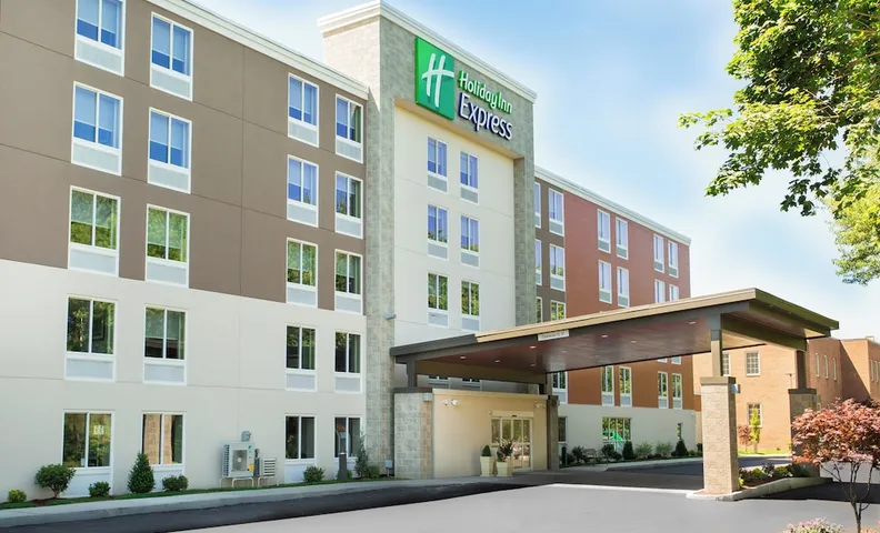 홀리데이 인 익스프레스 첼름스퍼드 바이 IHG