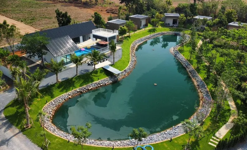 The Forest Pool villa & cafe