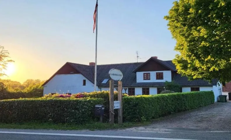 Lysbjerggård