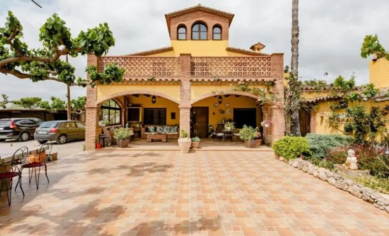 Masia Castellvi B&B