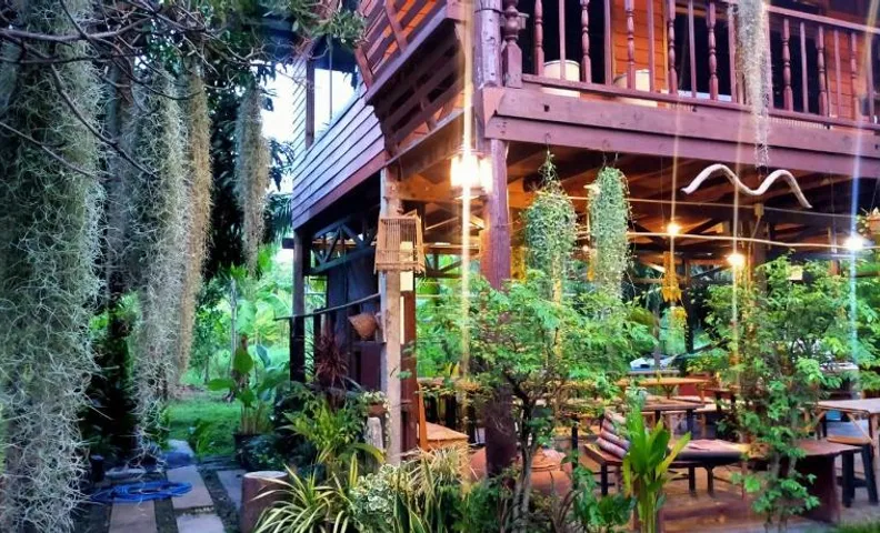 Metha Country View Homestay Singburi
