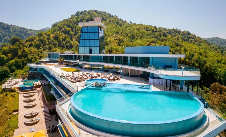 Litz Resort