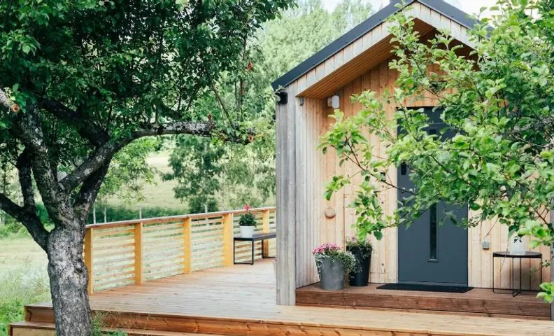 Suur Muna Apple Garden Tiny Houses