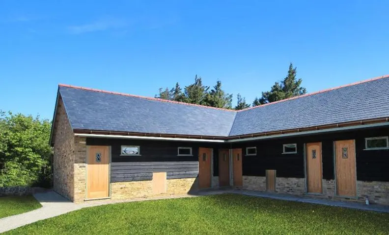 The Crown Lodges