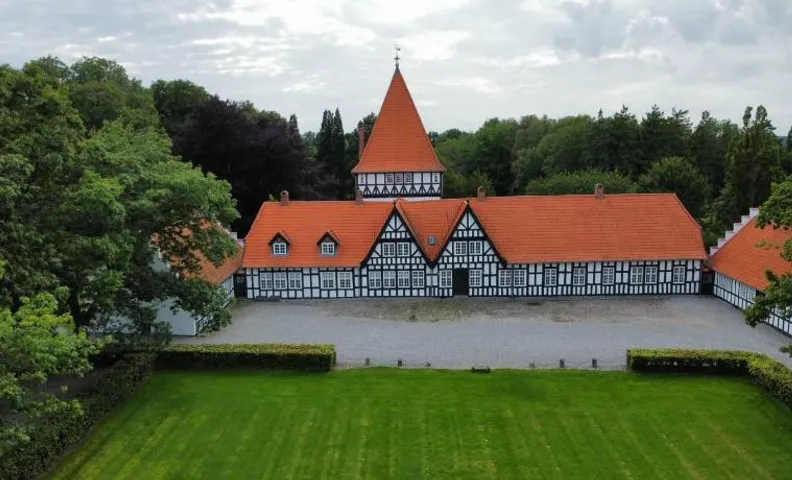 Risinge Herregård Bed & Breakfast