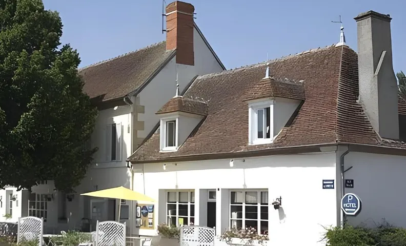 Logis Hotel du Pont Neuf
