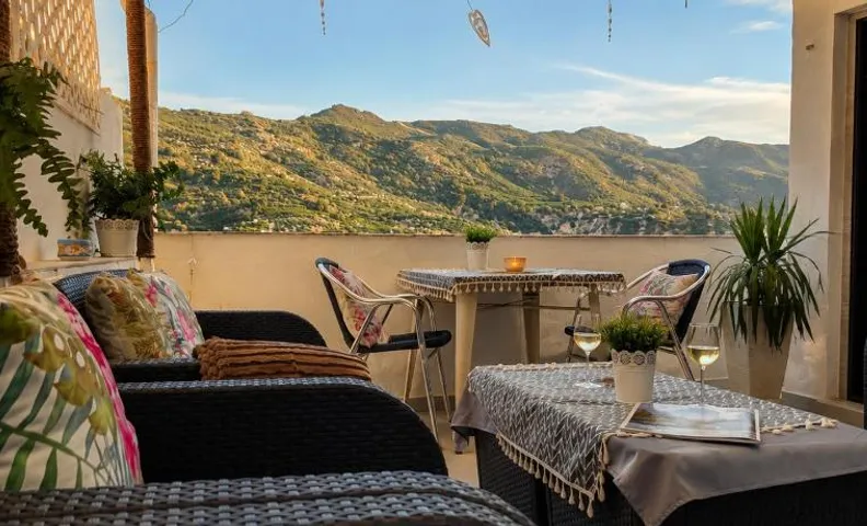 Villa Otivar - Rio Verde