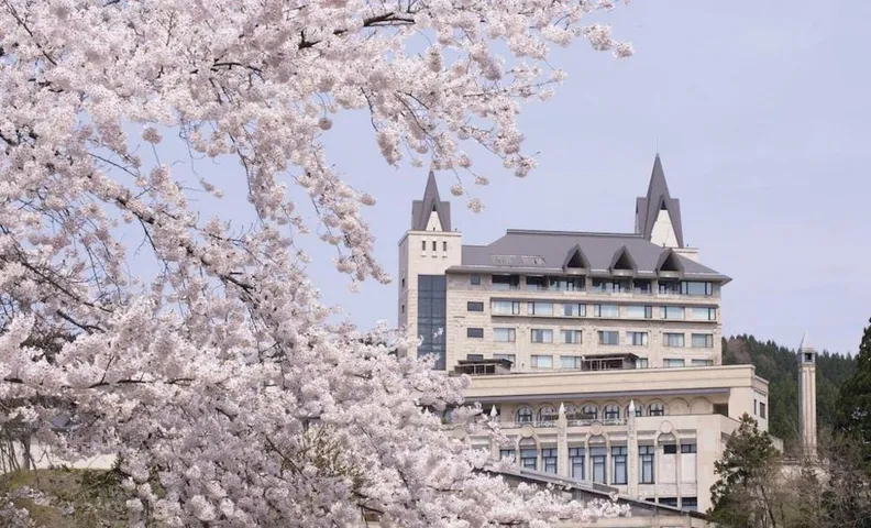 Royal Tainai Park Hotel