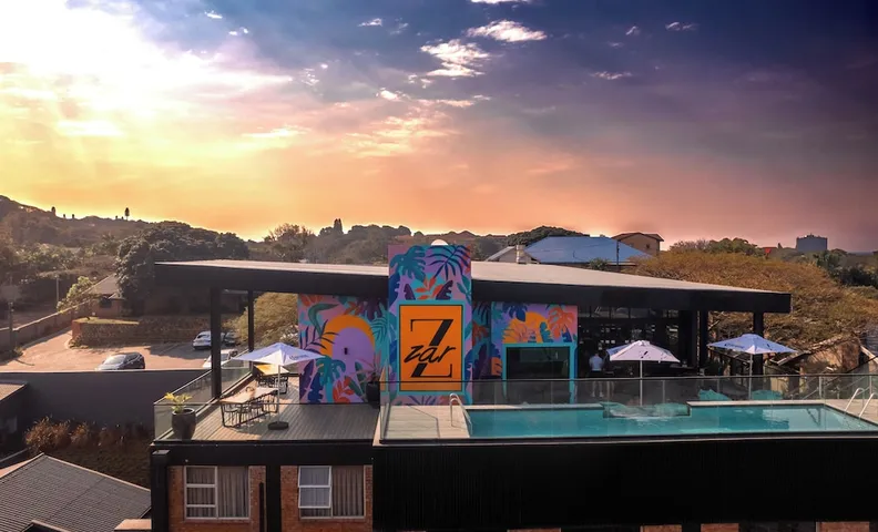 Zar Hotel -> 자르 호텔