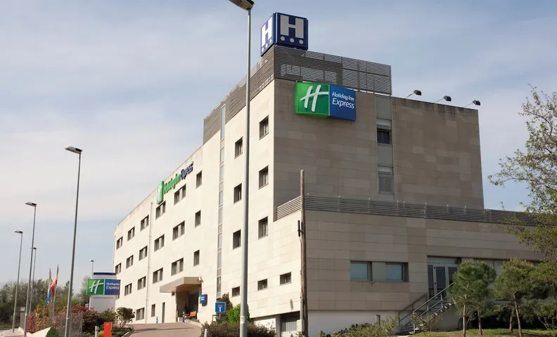 홀리데이 인 익스프레스 바르셀로나-몬트멜로 바이 IHG