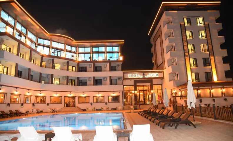 Blue Pier Hotel