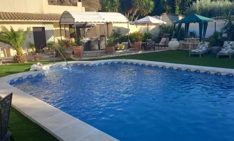 Cortijo Esquina B&B Guesthouse