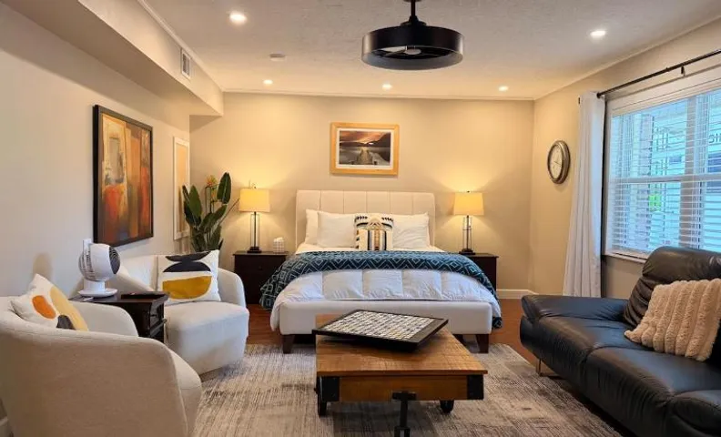 Vista Vibes - Upscale Studio Escape on an Acre with Boat Parking